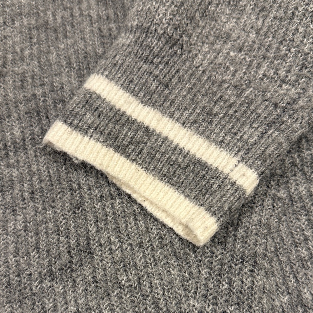 A New Day Gray White Women Cardigan Sweater Size M Oversized V-neck Knit Button - Picture 7 of 10